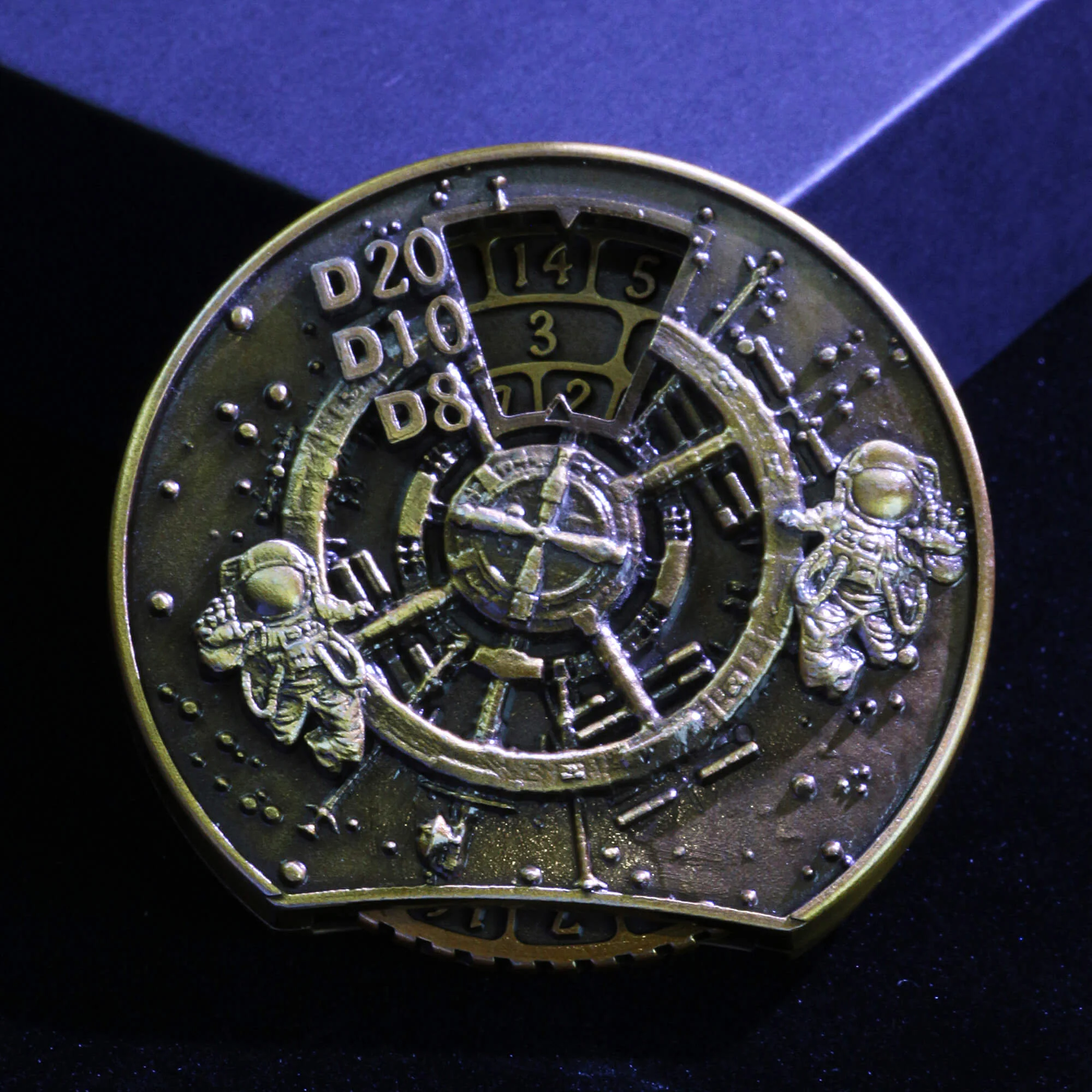 Astronaut 7 in 1 Roulette Metal DND Dice Fidget Spinner Gyroid Dice - Image 10