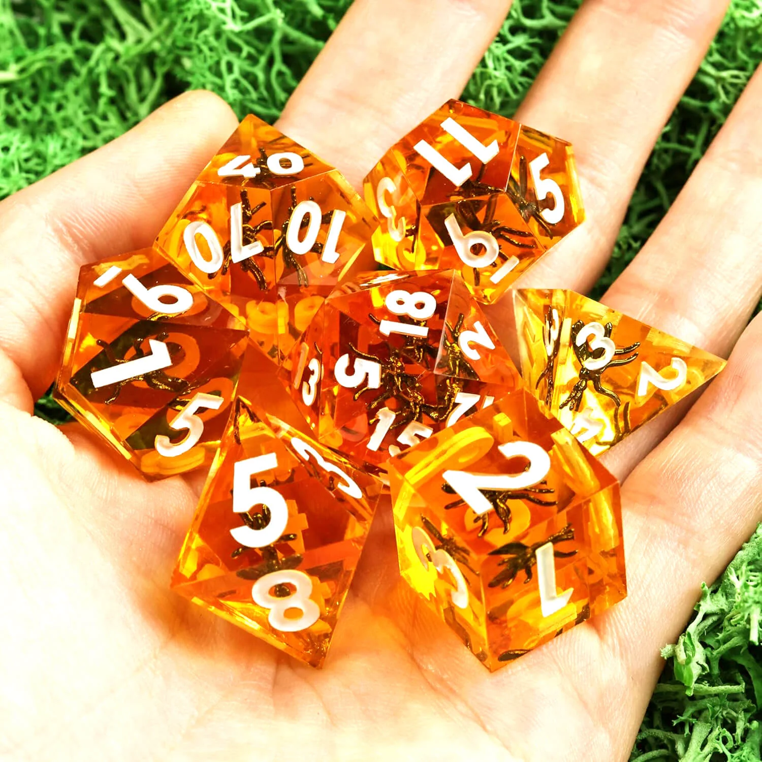 7-Piece Sharp Edge Mosquito Polyhedral Resin Dice Set D&D - Image 9