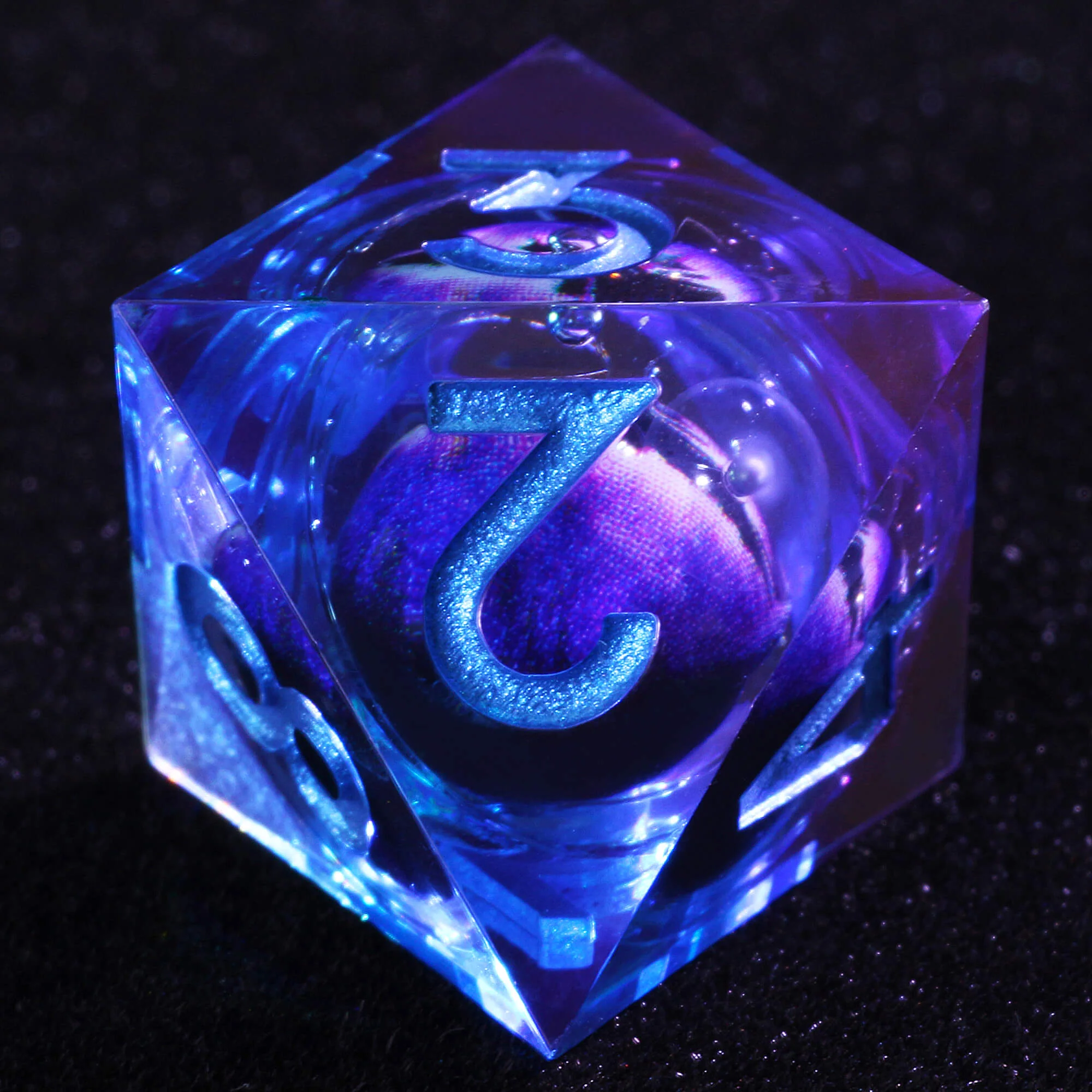 Polyhedral Cool Dragon Eye Liquid Core DD Dice Set Purple - Image 4