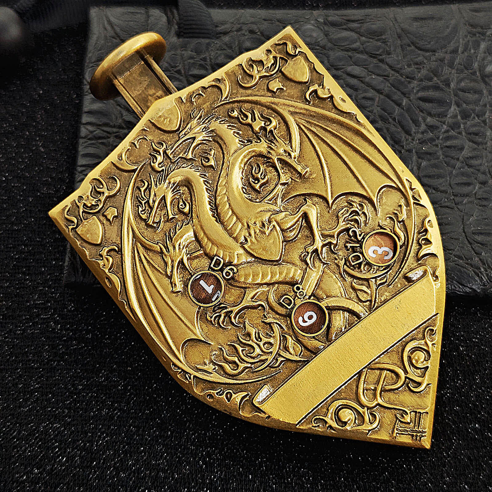 Wyvern Dragon 7 in 1 Button Presser Spinning D&D Metal Dice Shield Roulette Game - Image 13